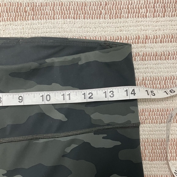 | Athleta | Ultimate 7/8 tight in camo. Size M. - Picture 11 of 12